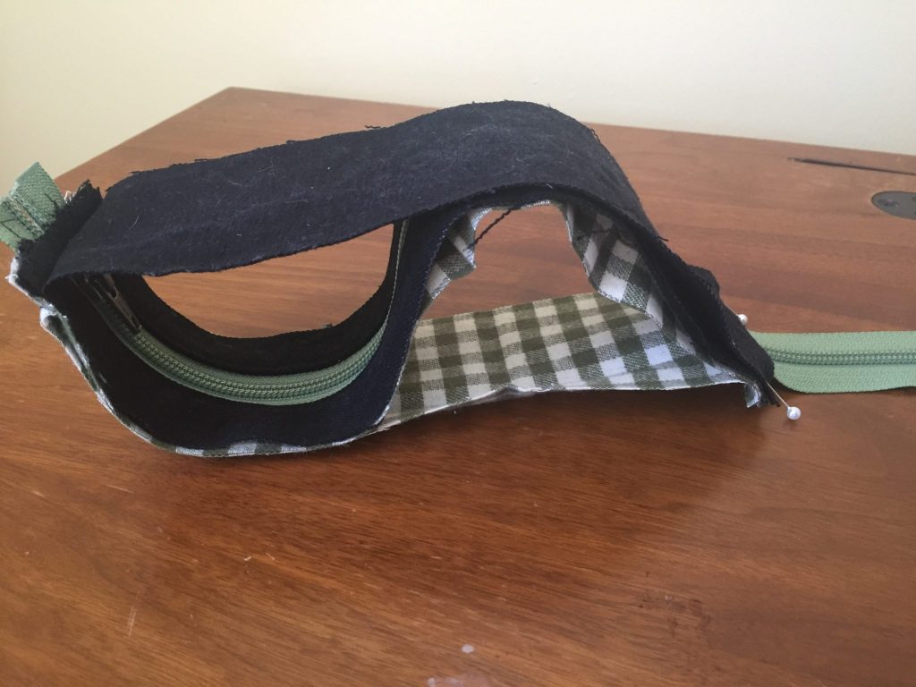 Sewing process of Fennel Fanny Pack 