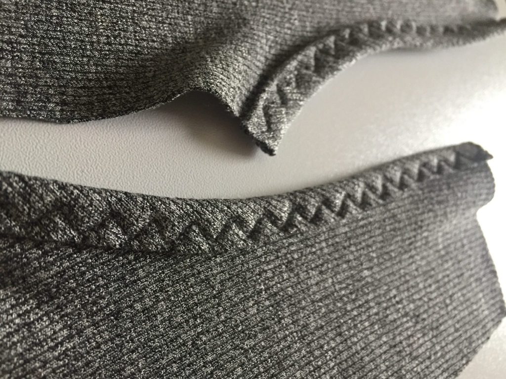 Triple zig zag stitch on binding